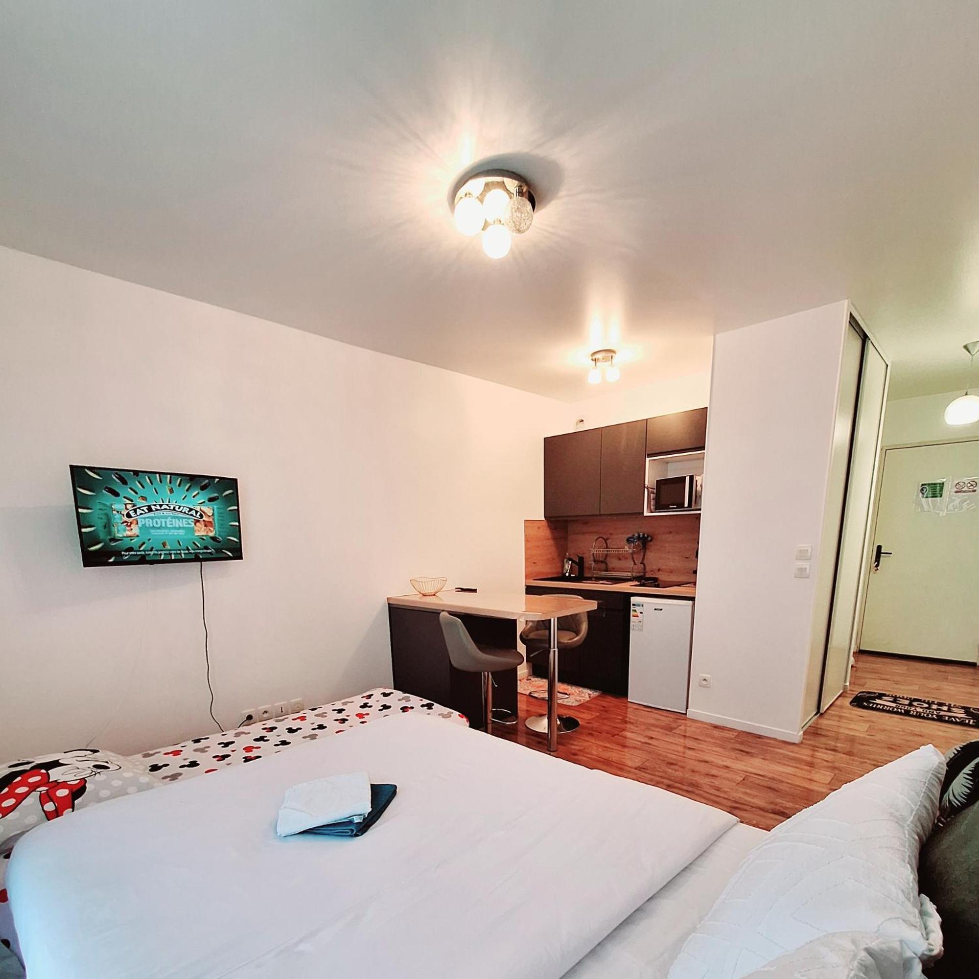 Studio Alpha - 2Min By Train To Disneyland Or 20Min Walk - 5Min Walk To "Val D'Europe" Station Montevrain Exterior photo